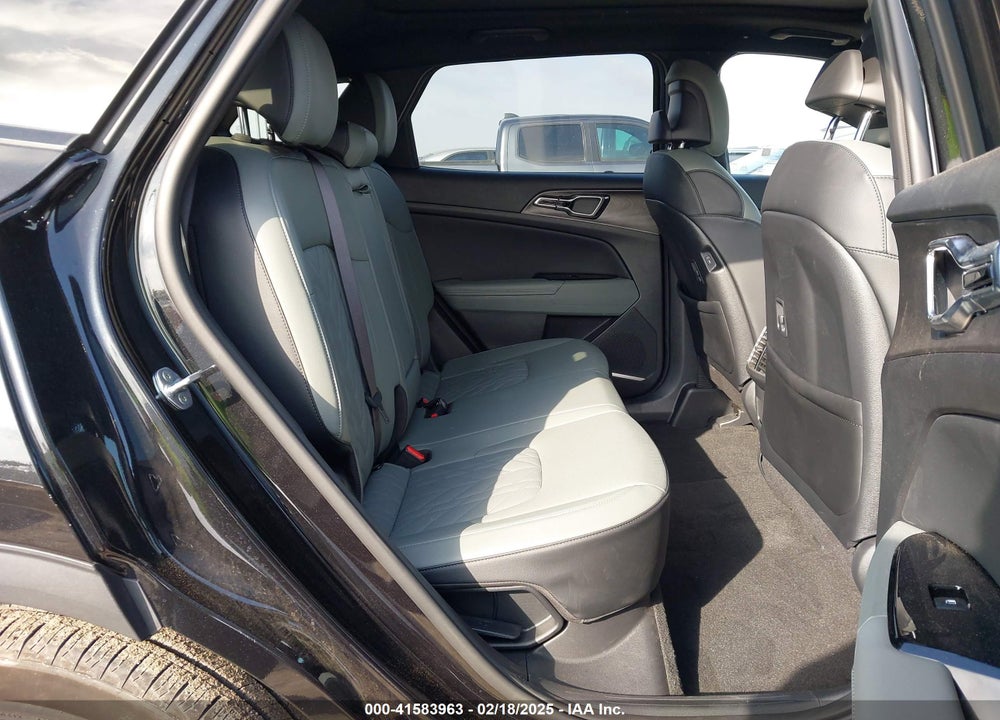 2023 KIA SPORTAGE PLUG-IN HYBRID X-LINE VIN: KNDPYDAH9P7027170
