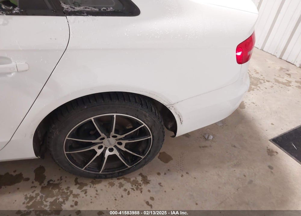 2013 AUDI A4 VIN: WAUBFAFL2DA184448