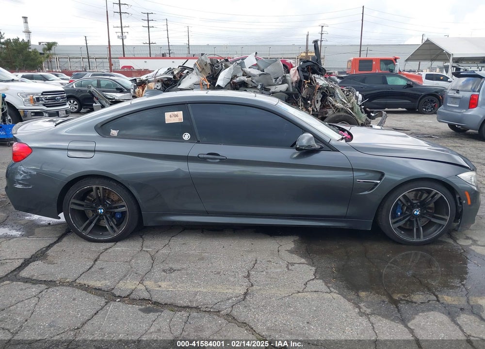 2015 BMW M4 VIN: WBS3R9C57FK331811