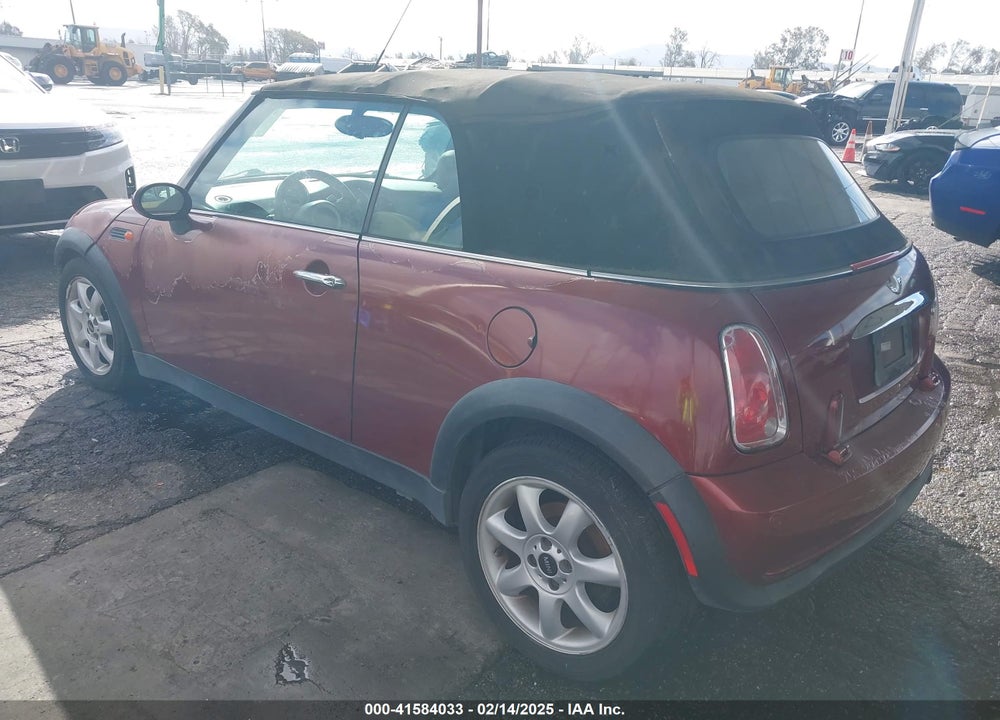 2008 MINI COOPER VIN: WMWRF33568TG18657