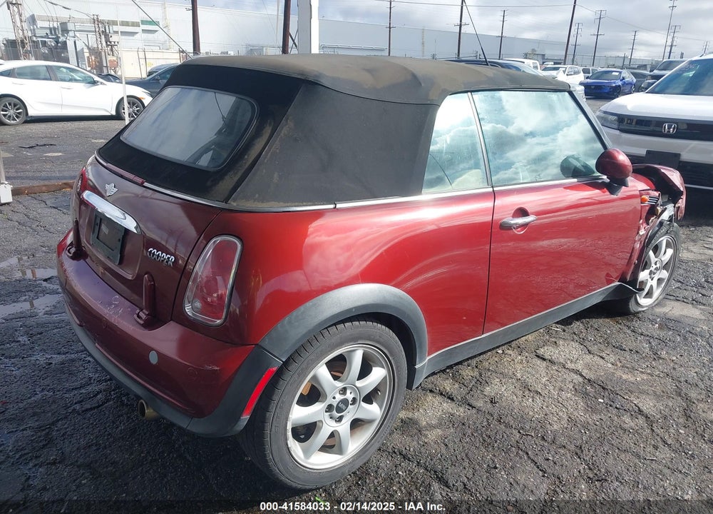 2008 MINI COOPER VIN: WMWRF33568TG18657