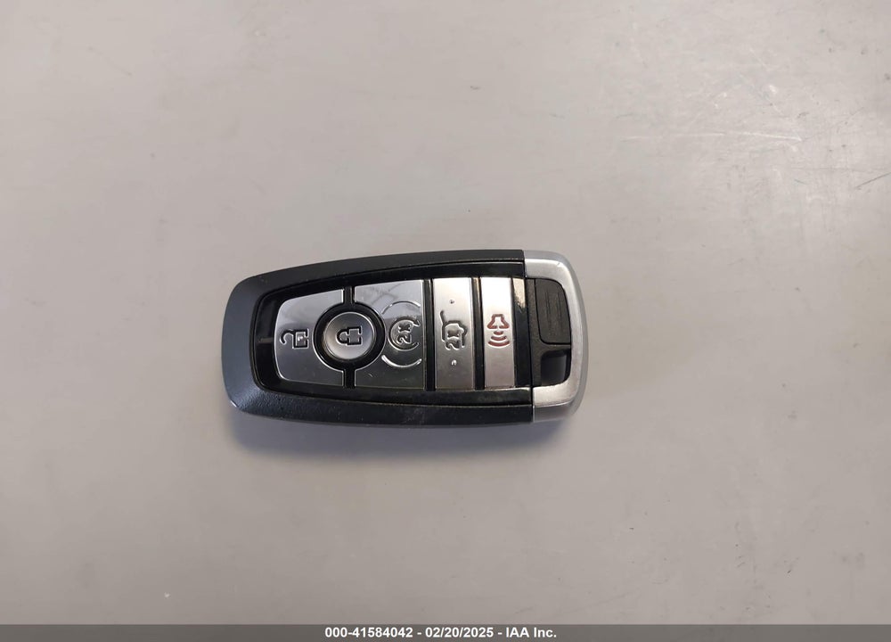 2020 FORD EXPLORER XLT VIN: 1FMSK8DHXLGB20056