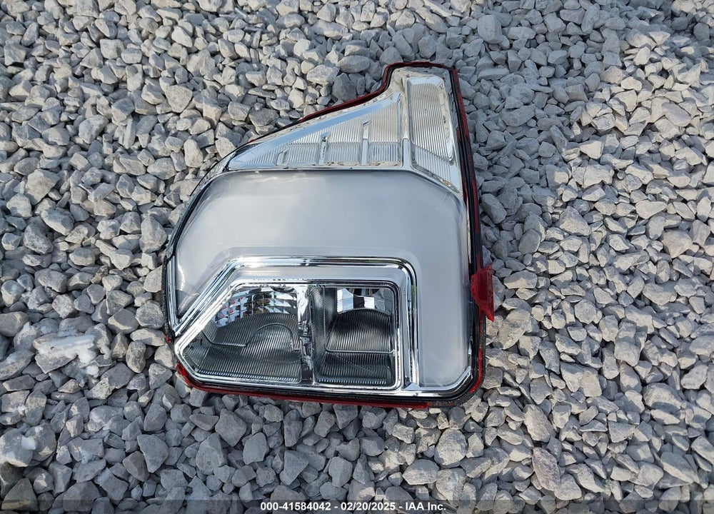 2020 FORD EXPLORER XLT VIN: 1FMSK8DHXLGB20056