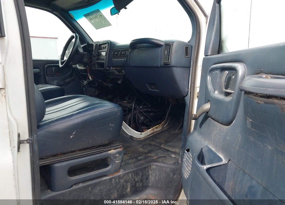 2000 CHEVROLET EXPRESS VIN: 1GCFG25W6Y1261816