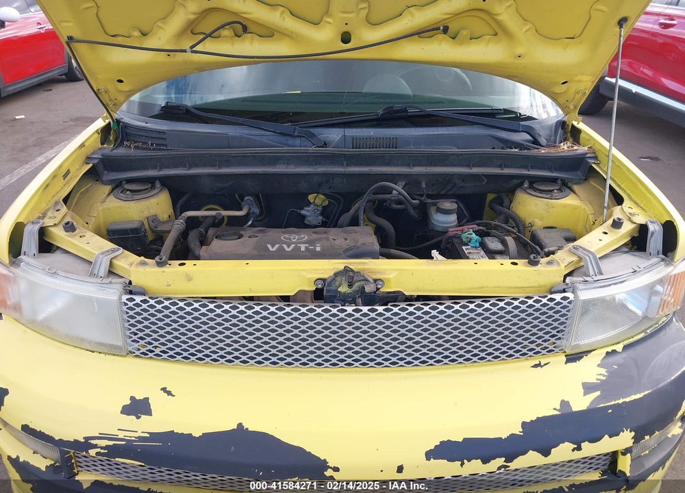 2005 SCION XB VIN: JTLKT324454016580
