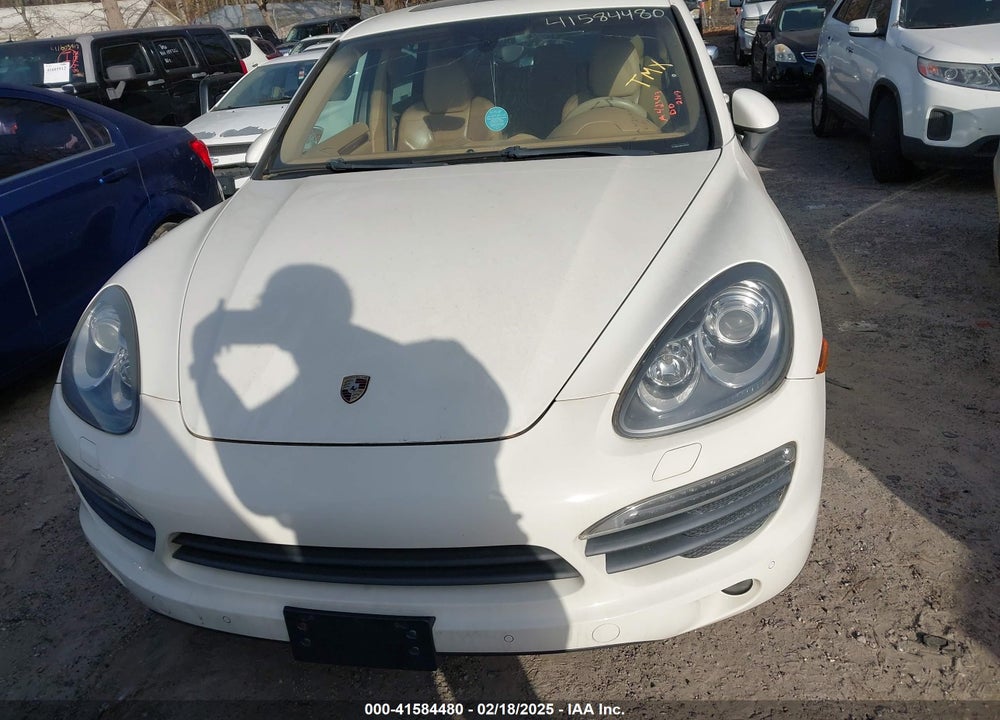 2011 PORSCHE CAYENNE VIN: WP1AB2A24BLA42343