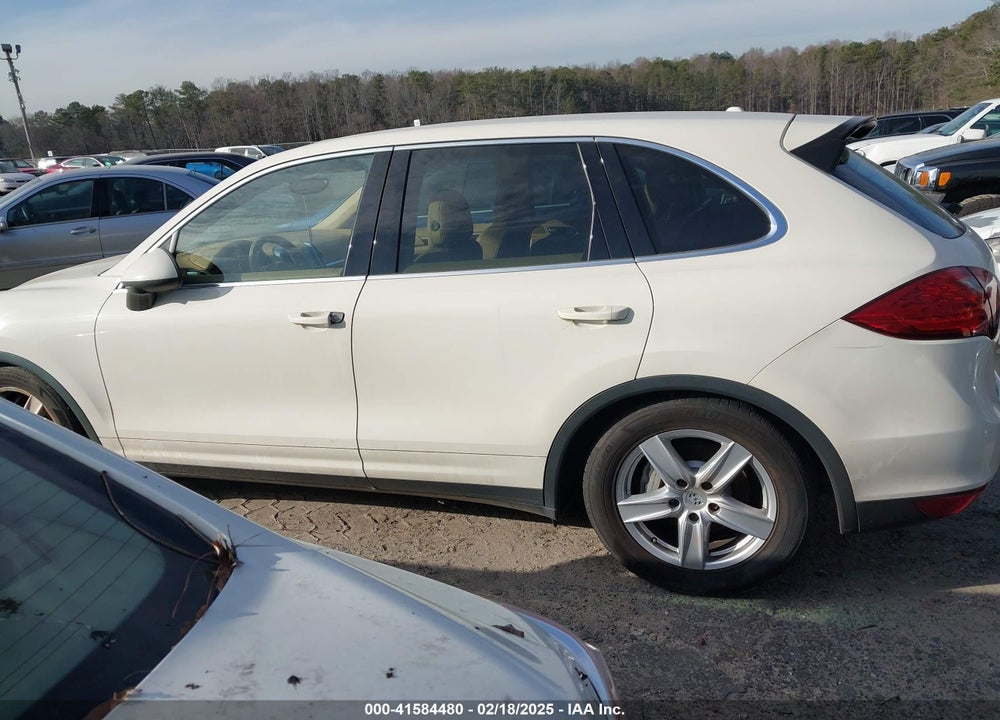 2011 PORSCHE CAYENNE VIN: WP1AB2A24BLA42343