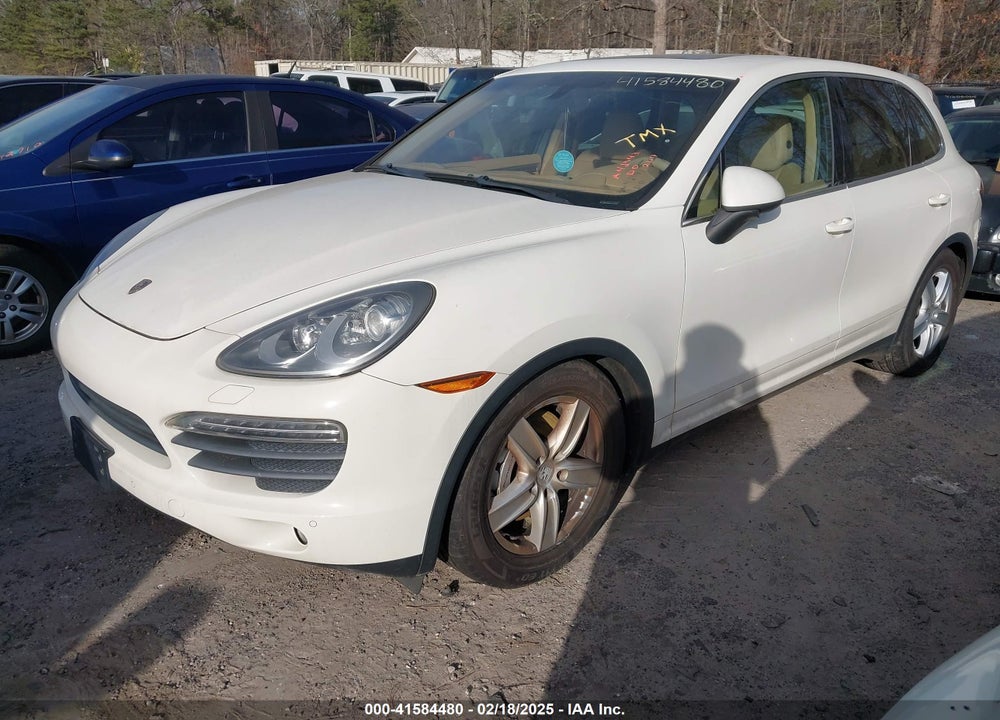 2011 PORSCHE CAYENNE VIN: WP1AB2A24BLA42343