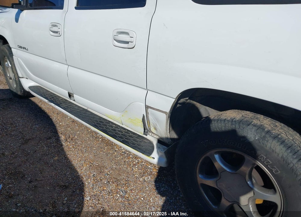 2002 GMC YUKON XL 1500 VIN: 1GKFK66U32J316396