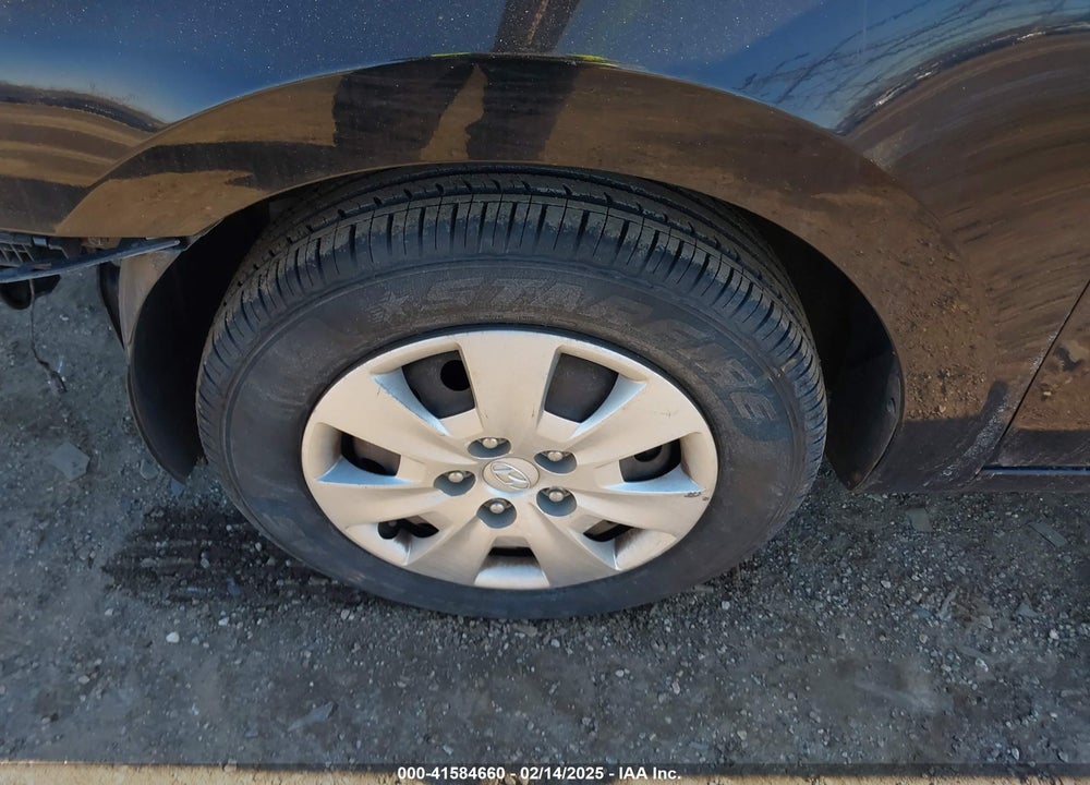 2012 HYUNDAI ELANTRA TOURING VIN: KMHDB8AE4CU135799
