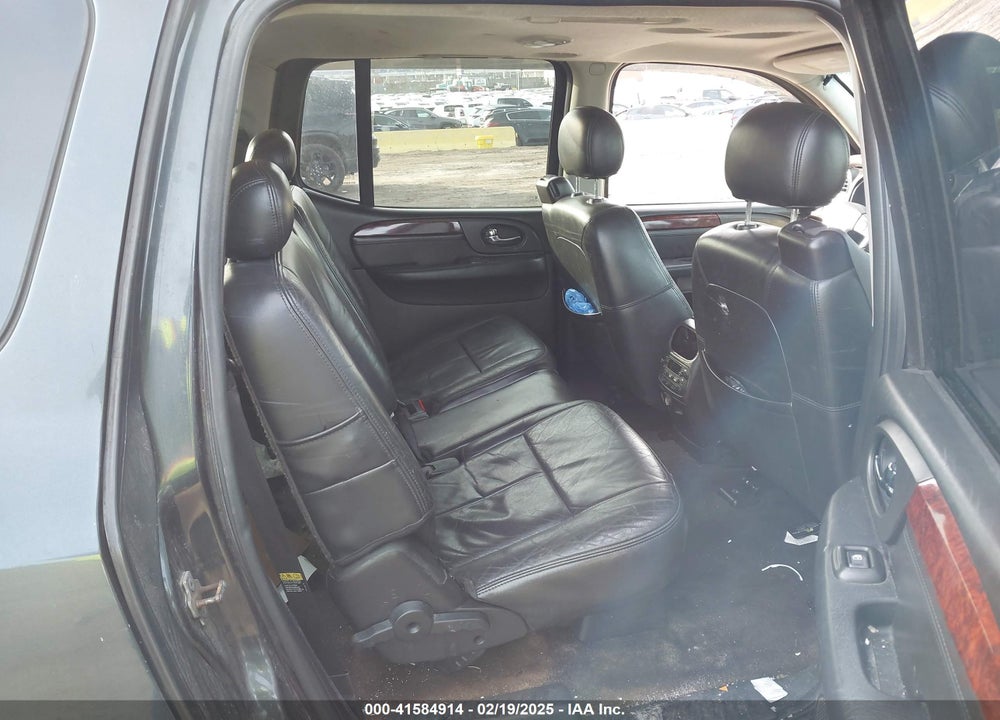2005 GMC ENVOY XL SLT VIN: 1GKET16M156142931