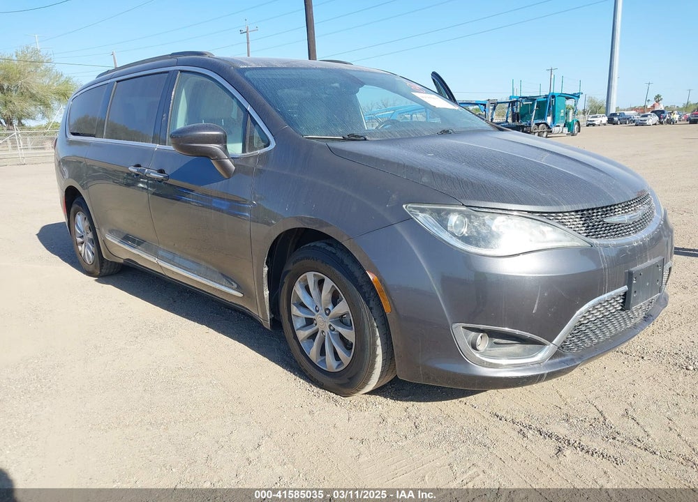 2017 CHRYSLER PACIFICA TOURING L VIN: 2C4RC1BG9HR523274
