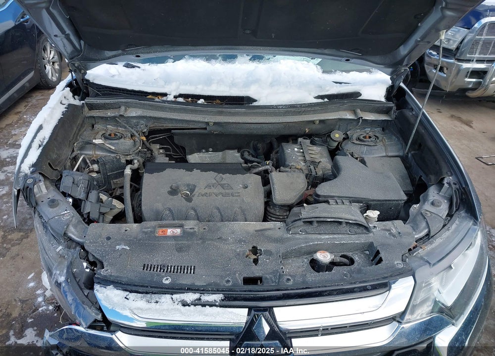 2018 MITSUBISHI OUTLANDER SE VIN: JA4AD3A3XJJ002119