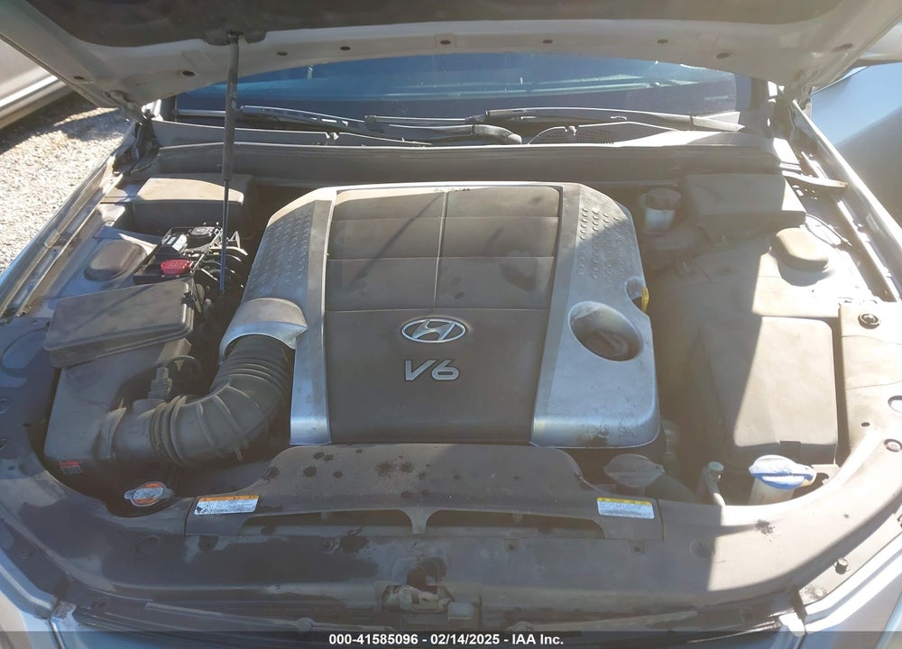 2009 HYUNDAI GENESIS VIN: KMHGC46E79U068541