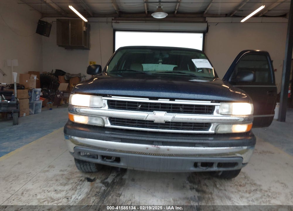 2004 CHEVROLET TAHOE LS VIN: 1GNEC13Z34J311183
