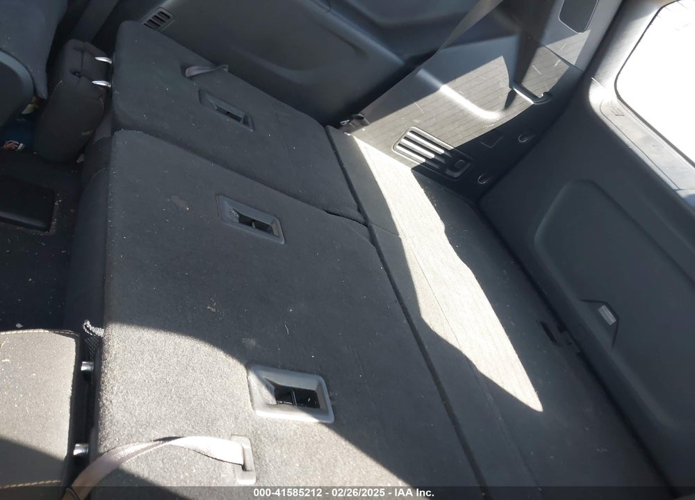 2018 CHEVROLET TRAVERSE VIN: 1GNERGKW8JJ210421