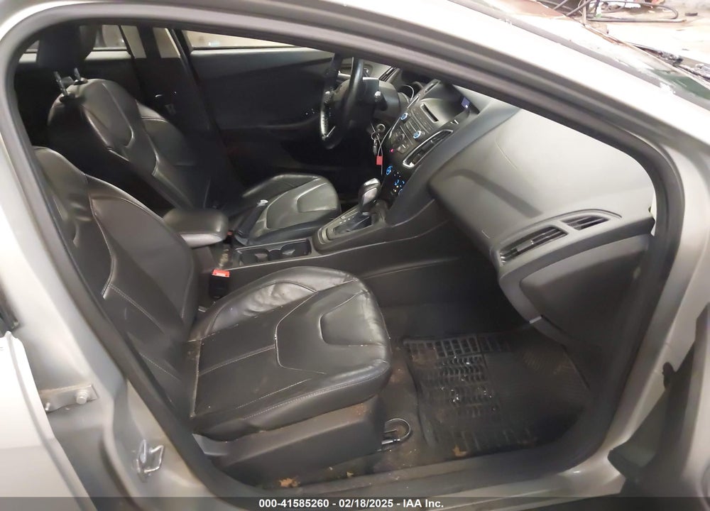 2015 FORD FOCUS VIN: 1FADP3K28FL336117