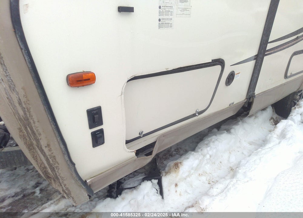 2016 ROCKWOOD UL2304DS VIN: 4X4TRLY29GZ143376