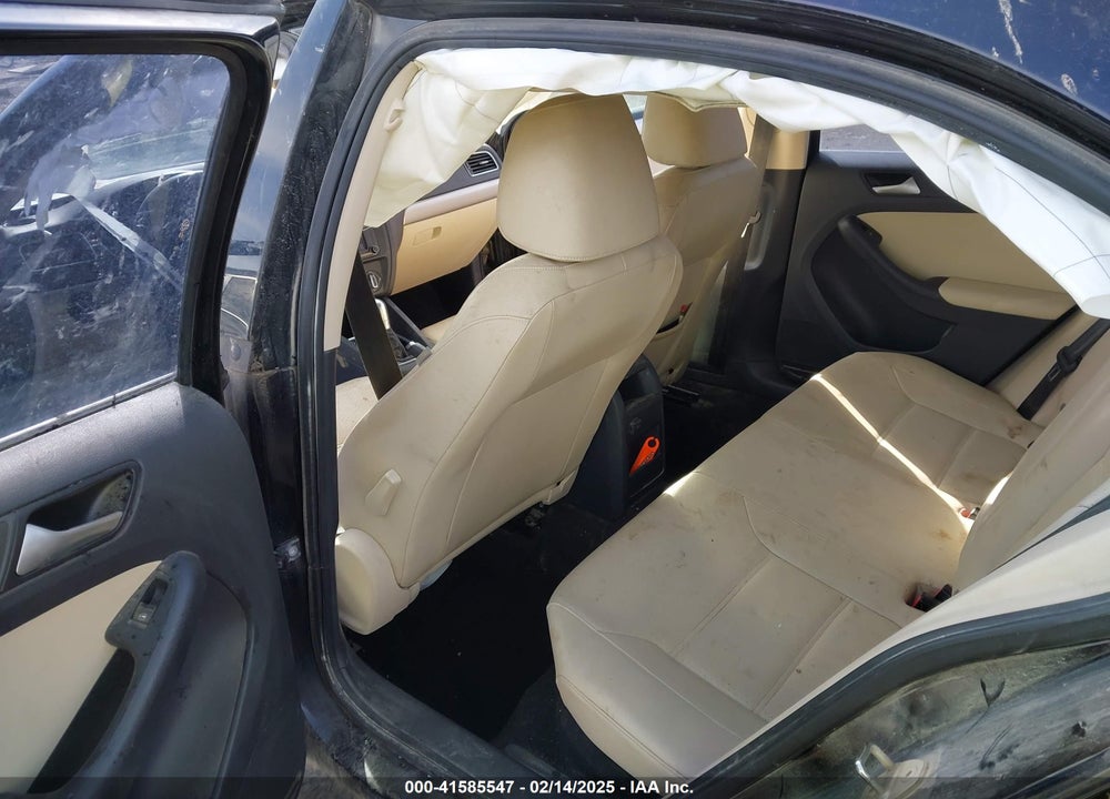 2017 VOLKSWAGEN JETTA VIN: 3VWDB7AJ1HM383528