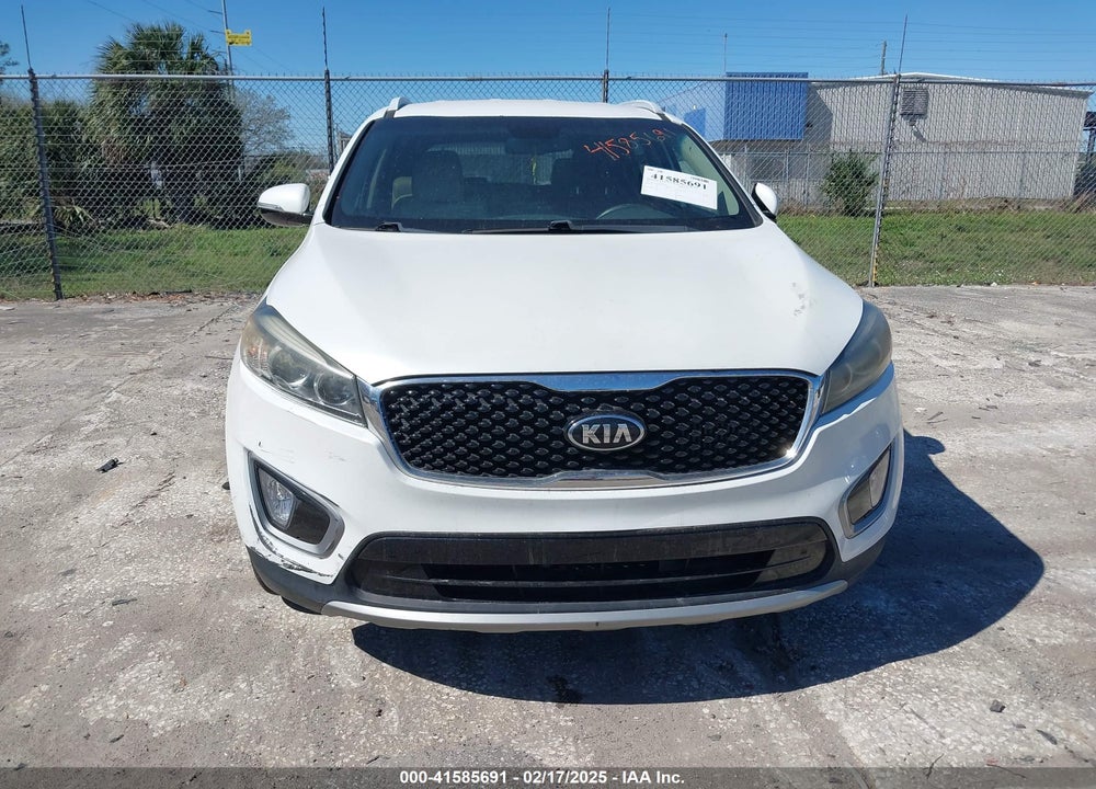 2017 KIA SORENTO 2.0T EX VIN: 5XYPH4A12HG274408