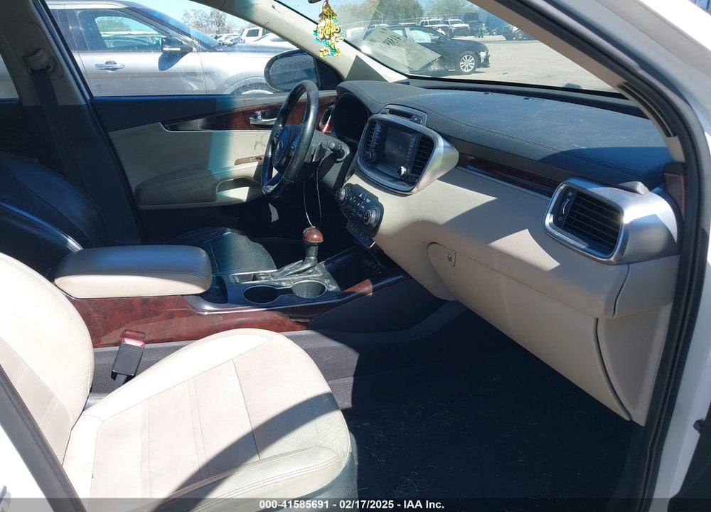 2017 KIA SORENTO 2.0T EX VIN: 5XYPH4A12HG274408