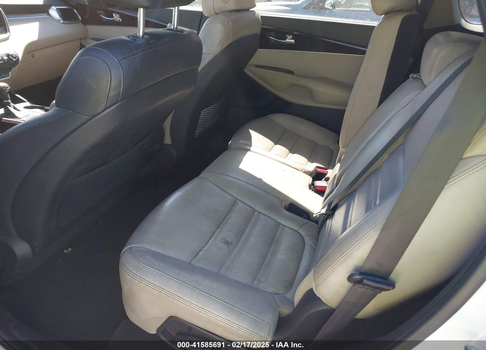 2017 KIA SORENTO 2.0T EX VIN: 5XYPH4A12HG274408