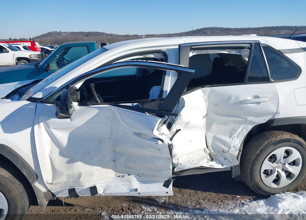 2024 TOYOTA RAV4 VIN: 2T3H1RFV1RW337678