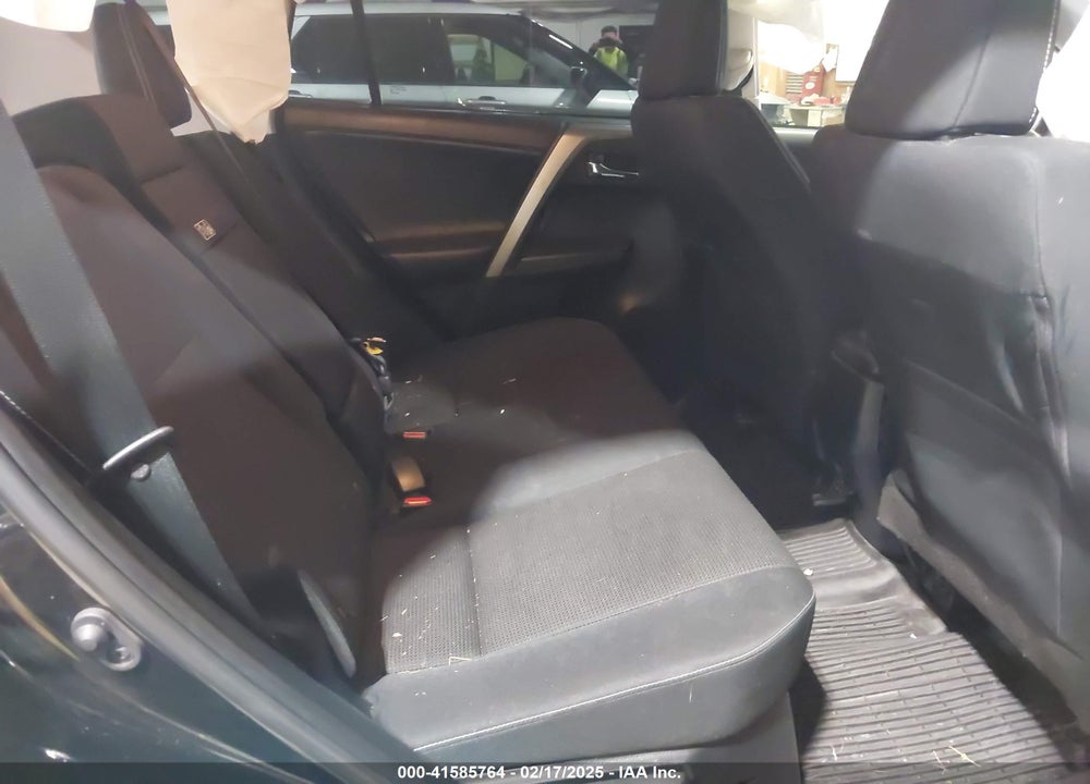 2018 TOYOTA RAV4 HV LE PLUS/XLE VIN: JTMRJREV9JD252384