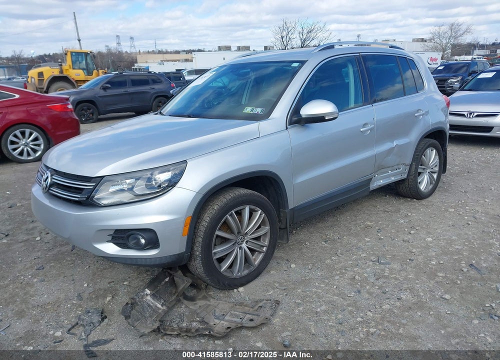 2016 VOLKSWAGEN TIGUAN SE VIN: WVGAV7AX5GW520191