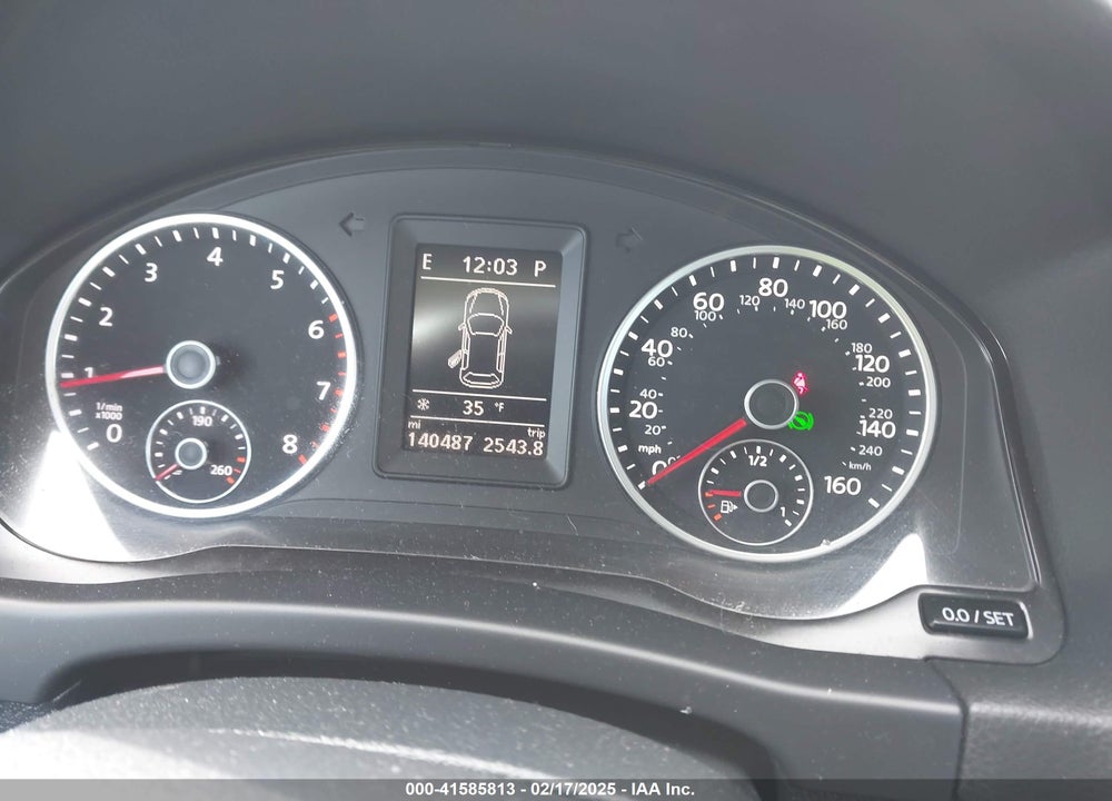 2016 VOLKSWAGEN TIGUAN SE VIN: WVGAV7AX5GW520191