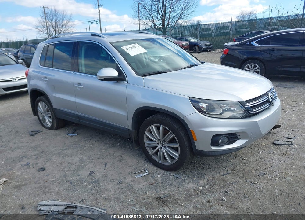 2016 VOLKSWAGEN TIGUAN SE VIN: WVGAV7AX5GW520191
