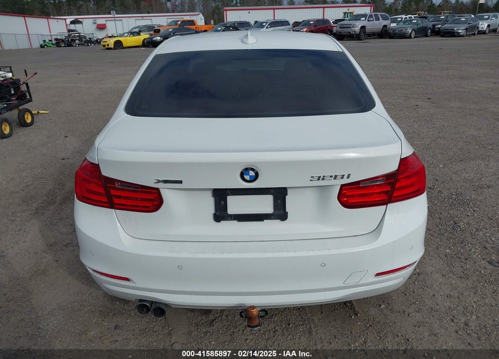 2013 BMW 328I VIN: WBA3B5G55DNS04255