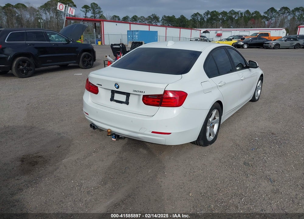 2013 BMW 328I VIN: WBA3B5G55DNS04255