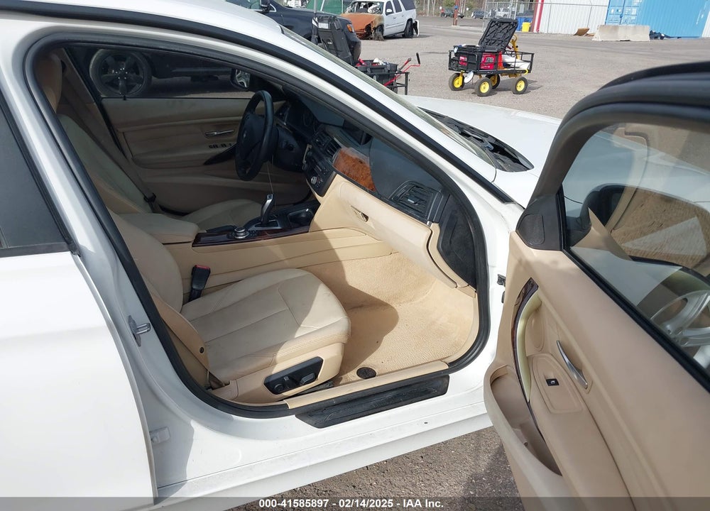 2013 BMW 328I VIN: WBA3B5G55DNS04255