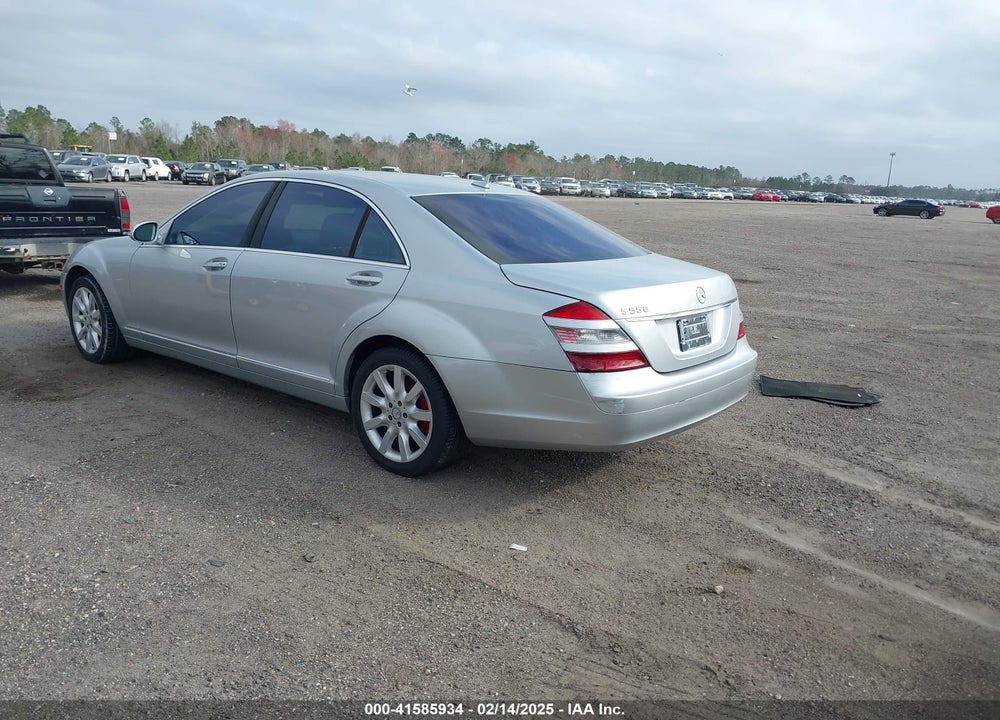 2007 MERCEDES-BENZ S 550 VIN: WDDNG71XX7A092718