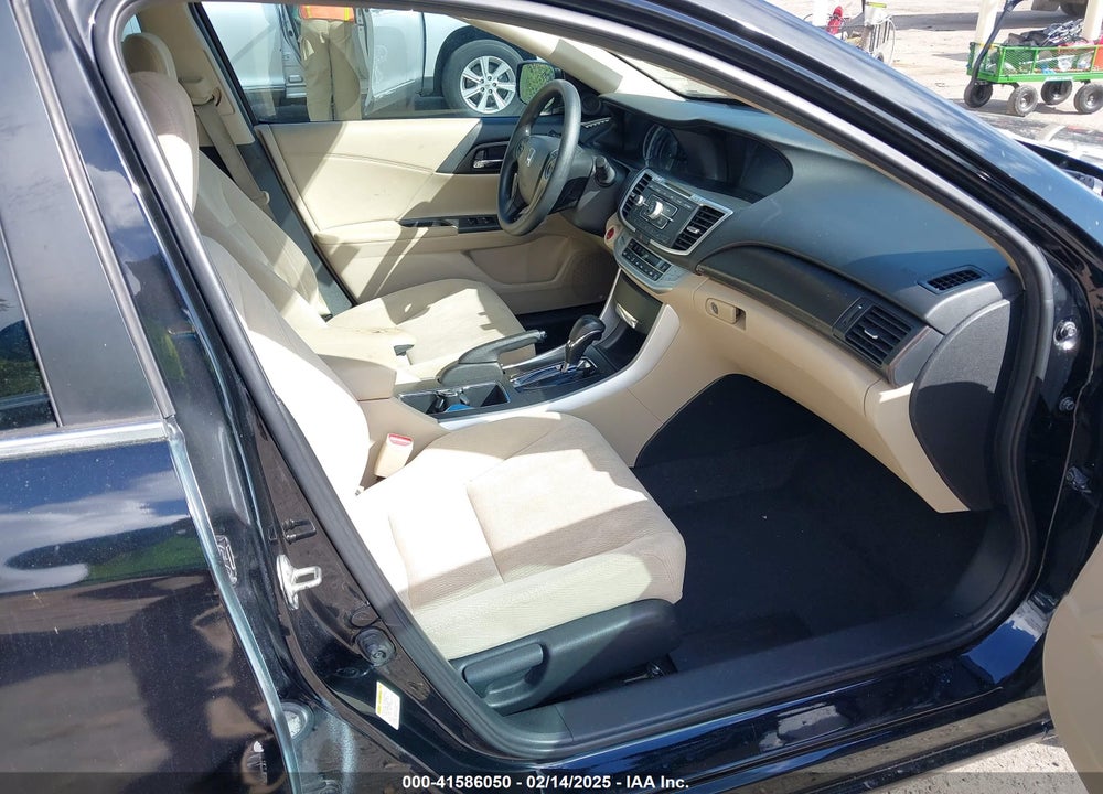 2015 HONDA ACCORD VIN: 1HGCR2F75FA238255