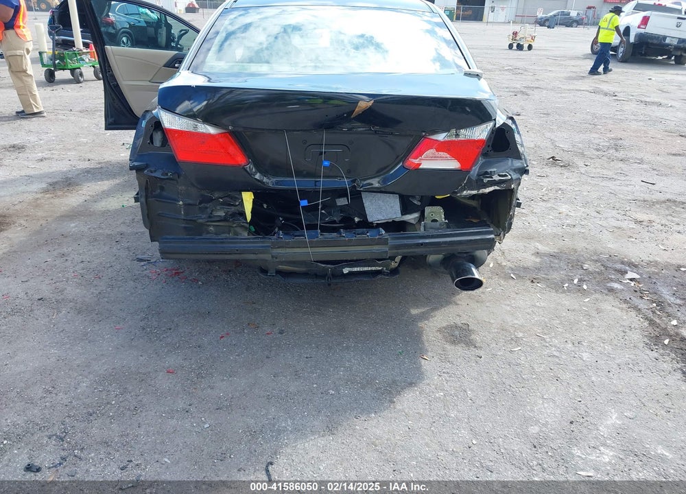 2015 HONDA ACCORD VIN: 1HGCR2F75FA238255