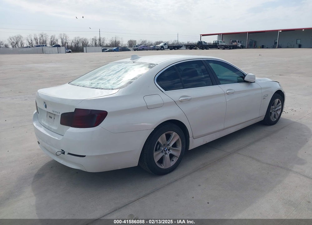 2012 BMW 528I XDRIVE VIN: WBAXH5C52CDWO5630