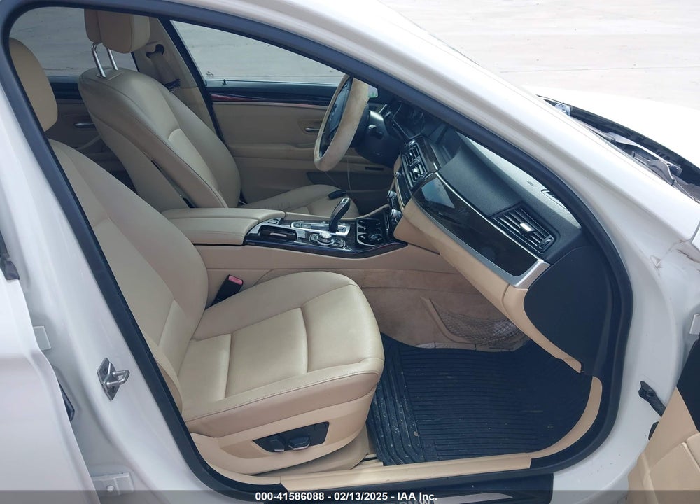 2012 BMW 528I XDRIVE VIN: WBAXH5C52CDWO5630