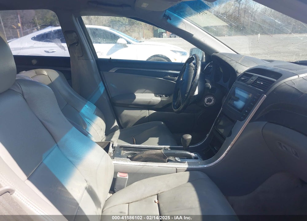 2005 ACURA TL VIN: 19UUA66215A011571