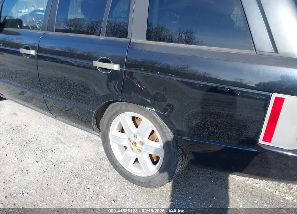 2003 LAND ROVER RANGE ROVER HSE VIN: SALME11403A138235