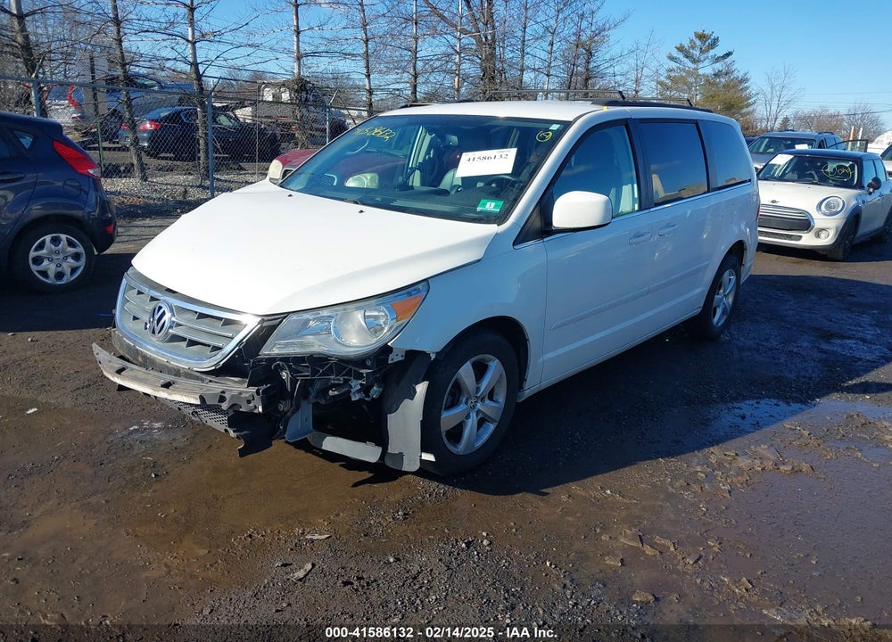 2011 VOLKSWAGEN ROUTAN SE VIN: 2V4RW3DG0BR716944