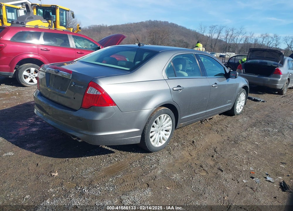2010 FORD FUSION HYBRID VIN: 3FADP0L35AR109015