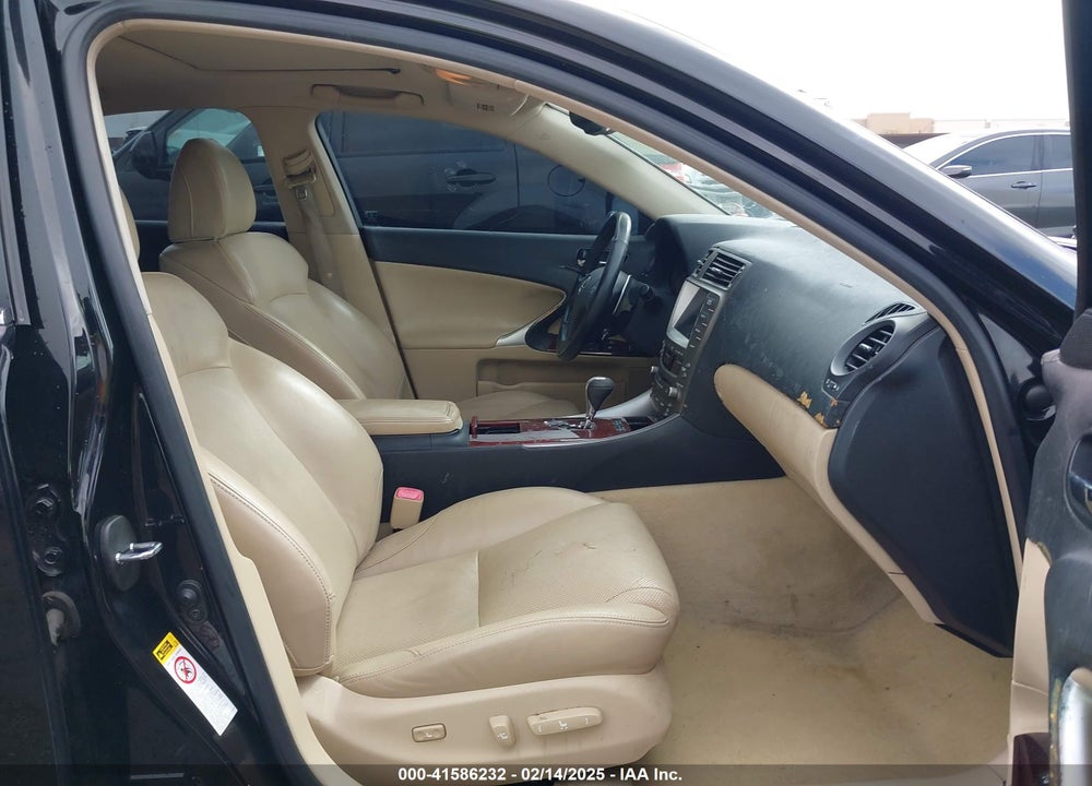 2006 LEXUS IS 350 VIN: JTHBE262165010951