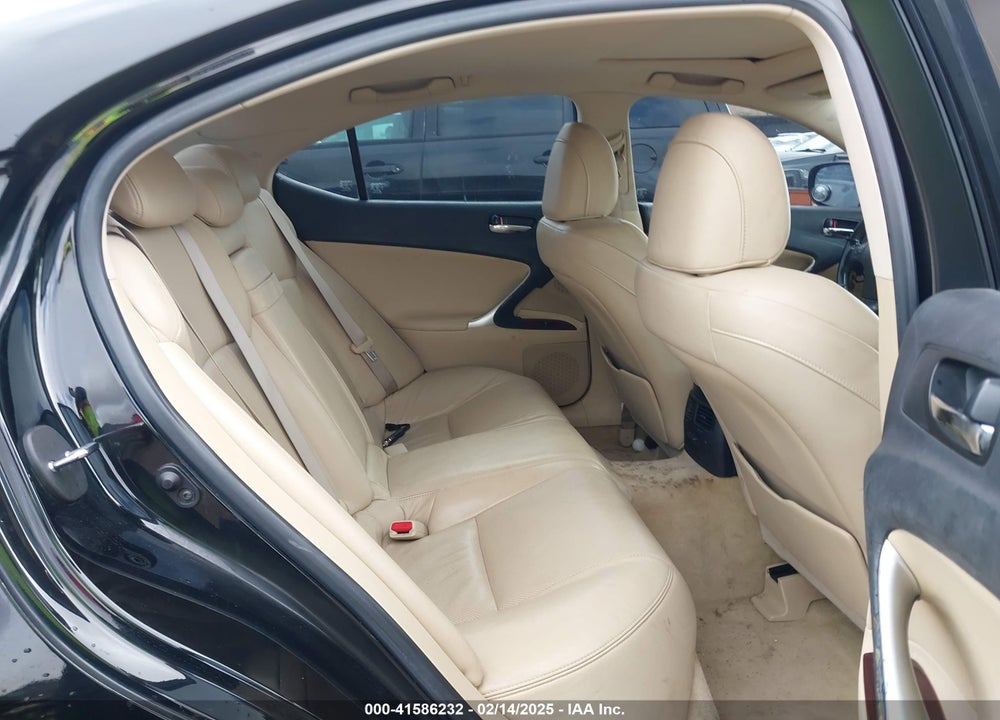 2006 LEXUS IS 350 VIN: JTHBE262165010951