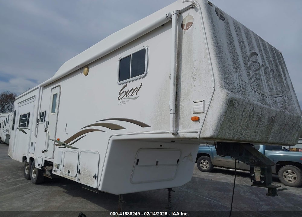 2002 UNKNOWN 33RSE VIN: 4DLRV332921003439