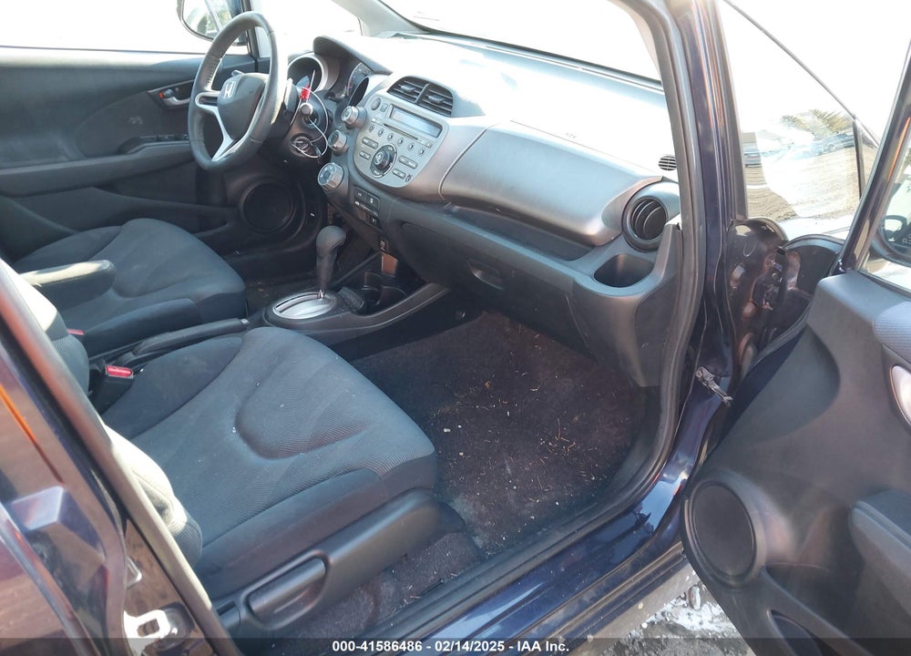 2009 HONDA FIT VIN: JHMGE88449S033153
