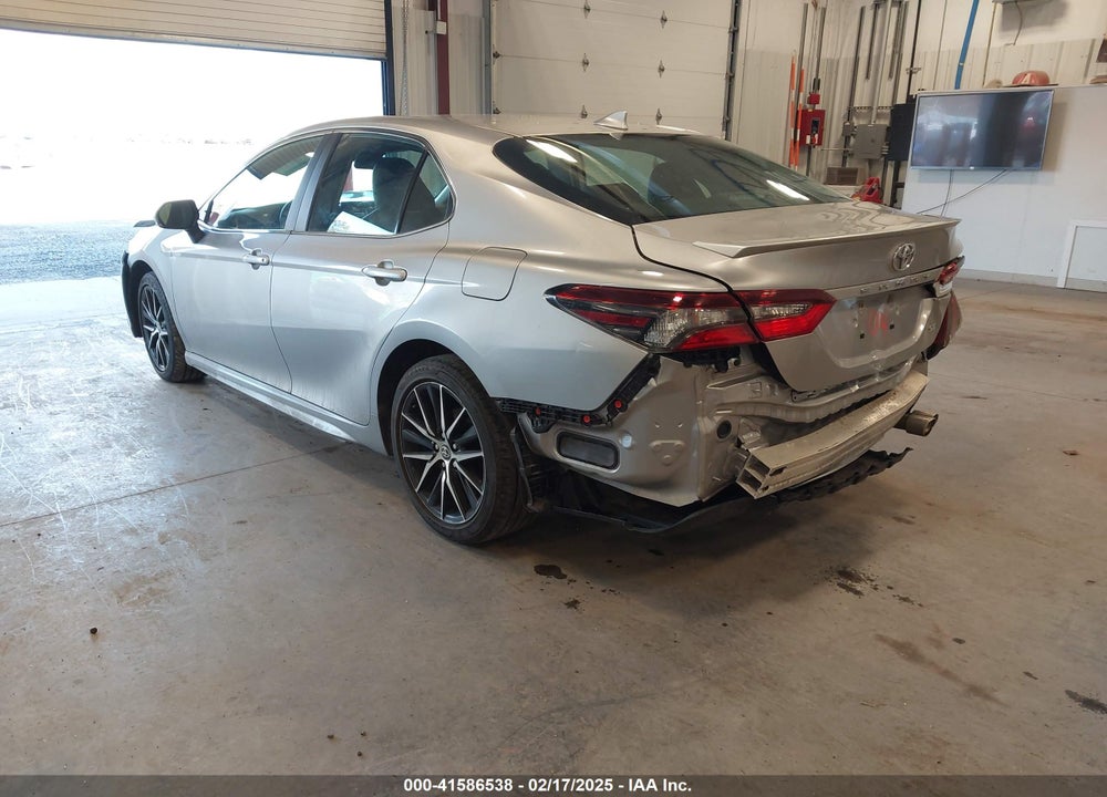 2022 TOYOTA CAMRY VIN: 4T1G11AK9NU686231