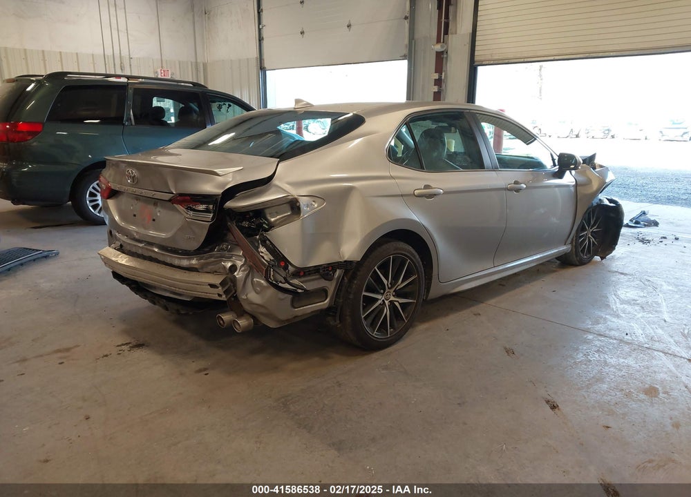 2022 TOYOTA CAMRY VIN: 4T1G11AK9NU686231
