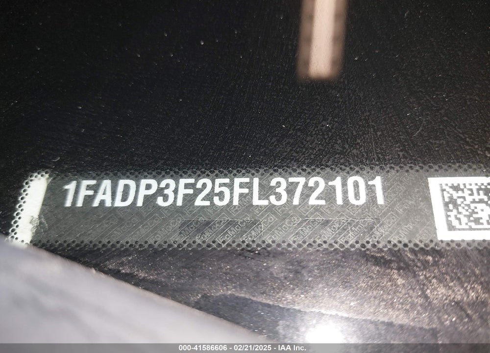 2015 FORD FOCUS VIN: 1FADP3F25FL372101